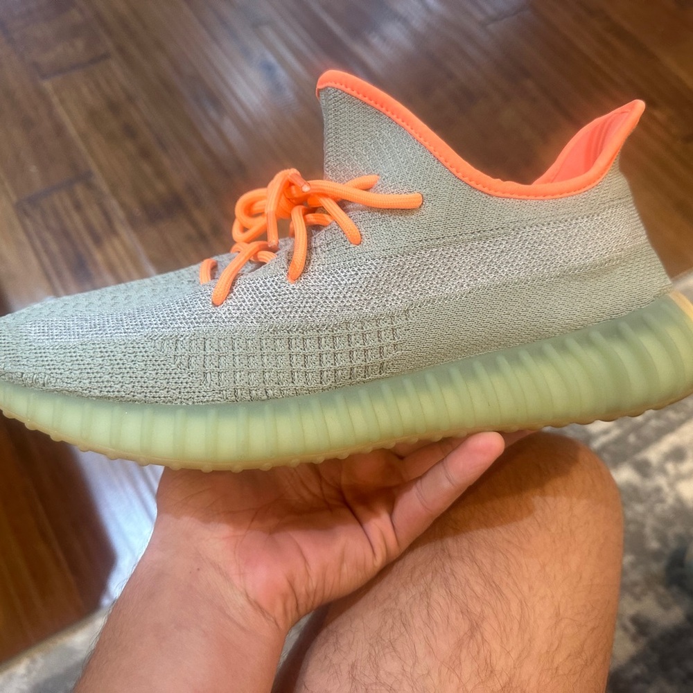 Yeezy Boost 350 V2